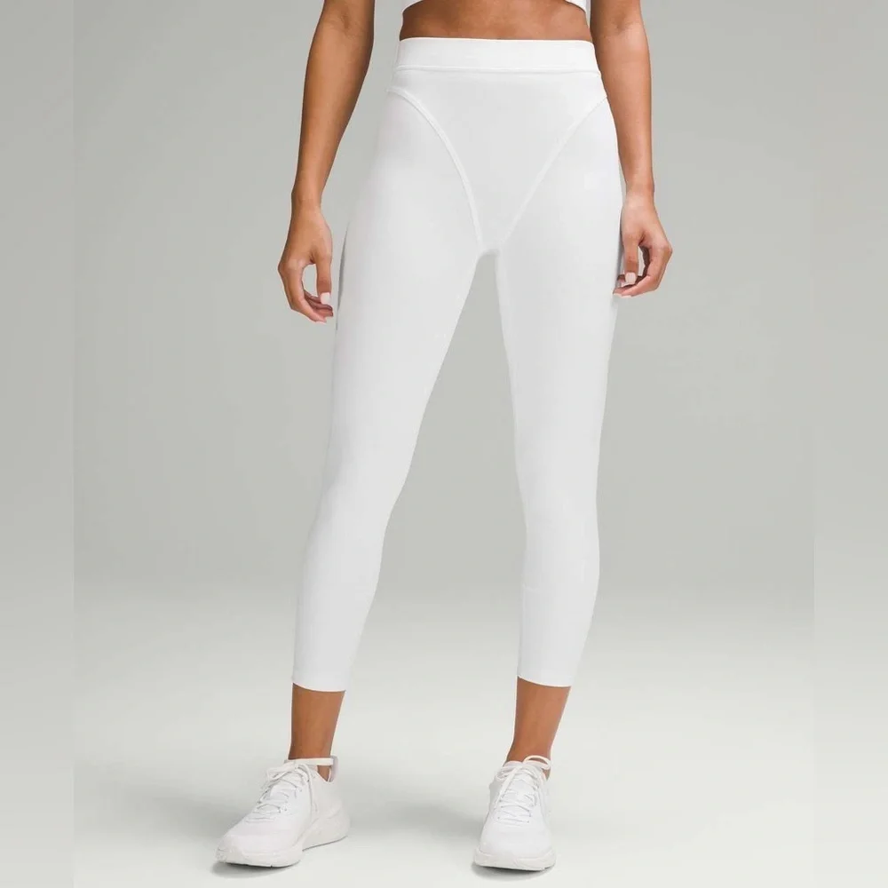 NWT Lululemon Wunder Train Aerobic High-Rise Tight 25